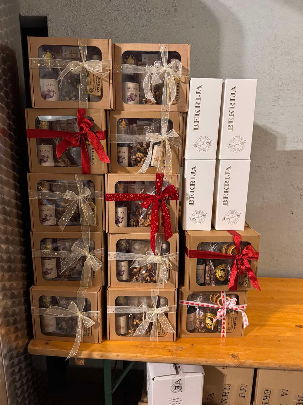 Božićni Poklon Paketi Bekrija
